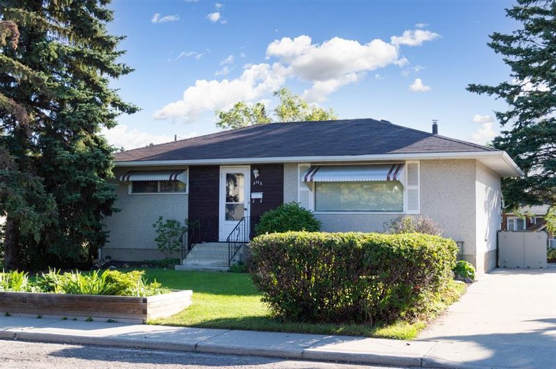 FEATURED LISTING: 3712 Bow Anne Road Northwest Calgary
