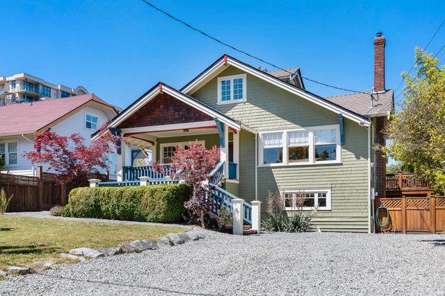 Main Photo: 164 Mt Benson Street (MAIN LEVEL OF HOUSE - TWO LEVELS) in Nanaimo: House for rent