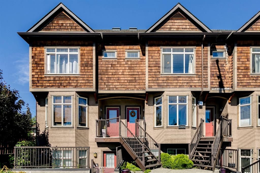 Located in the heart of Marda Loop this stunning property offers 1568 ft2 of living space.