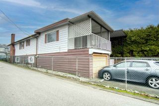 Photo 3: 220 E 58TH Avenue in Vancouver: South Vancouver House for sale (Vancouver East)  : MLS®# R2530321