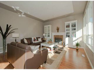 Photo 3: 6238 167A ST in Surrey: Cloverdale BC House for sale in "CLOVER RIDGE" (Cloverdale)  : MLS®# F1300016