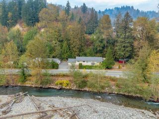 Photo 6: 47553 CHILLIWACK LAKE Road in Chilliwack: Chilliwack River Valley House for sale (Sardis)  : MLS®# R2735307