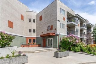 Photo 1: 111 69 Springborough Court SW in Calgary: Springbank Hill Apartment for sale : MLS®# A1238101