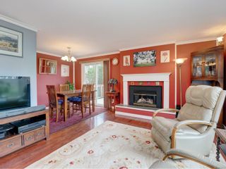 Photo 4: 830 Sayward Rd in Saanich: SE Cordova Bay House for sale (Saanich East)  : MLS®# 952439