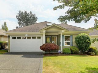 Photo 1: 7945 Simpson Rd in Central Saanich: CS Saanichton House for sale : MLS®# 912030