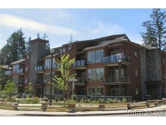 Main Photo: 306 635 Brookside Rd in VICTORIA: Co Latoria Condo for sale (Colwood)  : MLS®# 508407