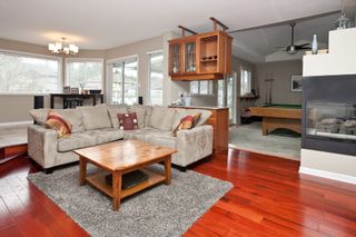 Photo 8: 1827 WALNUT in Coquitlam: Central Coquitlam House for sale in "LAURENTIAN HEIGHTS" : MLS®# V878735