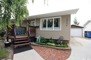 Photo 2: 10104 Campbell Crescent in North Battleford: Fairview Heights Residential for sale : MLS®# SK902035