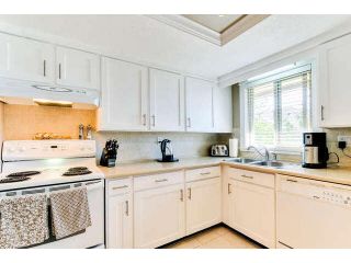 Photo 9: 307 1368 FOSTER Street: White Rock Condo for sale in "KINGFISHER" (South Surrey White Rock)  : MLS®# F1435155