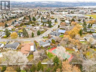 Photo 6: 2854 Gosnell Road in Kelowna: House for sale : MLS®# 10303814