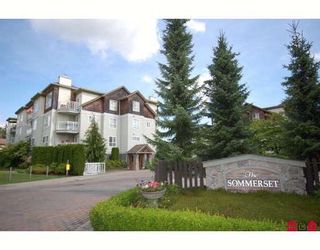 Photo 1: 101 10188 155TH Street in Surrey: Guildford Condo for sale in "SOMMERSET" (North Surrey)  : MLS®# F2830792