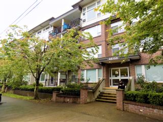 Photo 2: 302 46150 BOLE Avenue in Chilliwack: Chilliwack N Yale-Well Condo for sale in "Newmark" : MLS®# R2700838