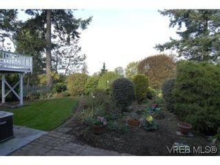 Photo 18: 2882 Wyndeatt Ave in VICTORIA: SW Gorge House for sale (Saanich West)  : MLS®# 516813