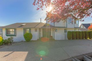 Photo 1: 1038 STEWART Avenue in Coquitlam: Maillardville House for sale : MLS®# R2416382