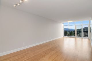 Photo 3: 16 N HOLDOM Avenue in Burnaby: Capitol Hill BN House for sale (Burnaby North)  : MLS®# R2162276