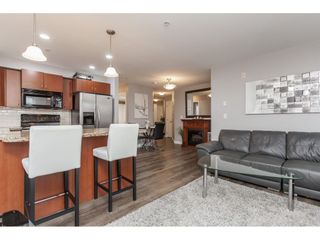 Photo 5: 301 19730 56 Avenue in Langley: Langley City Condo for sale in "MADISON PLACE" : MLS®# R2430296