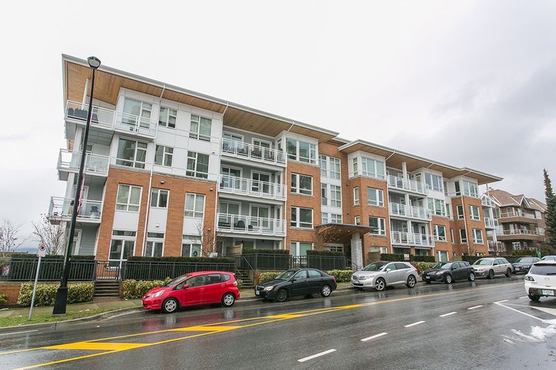 FEATURED LISTING: 307 - 717 Chesterfield Avenue North Vancouver