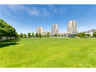 Photo 12: 101 5189 Gaston st in Vancouver: Collingwood VE Condo for sale (Vancouver East)  : MLS®# V1079918