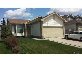 Photo 1: 71 Peres Oblats Drive in WINNIPEG: Windsor Park / Southdale / Island Lakes Residential for sale (South East Winnipeg)  : MLS®# 1511426