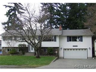 Photo 1: 2404 Marlene Dr in VICTORIA: Co Colwood Lake House for sale (Colwood)  : MLS®# 598509