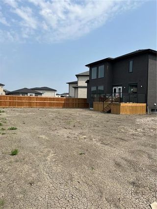 Photo 36: 91 Berry Hill Road in Winnipeg: Prairie Pointe Residential for sale (1R)  : MLS®# 202314100
