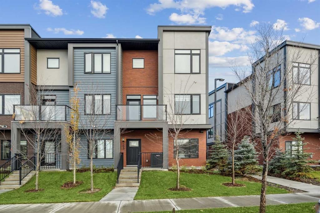 Main Photo: 163 Greenbriar Place NW in Calgary: Greenwood/Greenbriar Row/Townhouse for sale : MLS®# A2072986