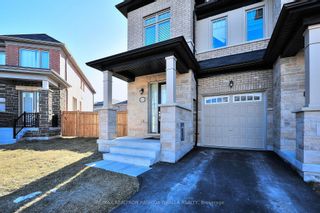 Photo 3: 61 Seedling Crescent in Whitchurch-Stouffville: Stouffville House (2-Storey) for sale : MLS®# N8094636