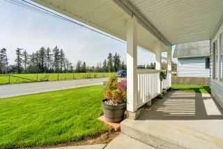 Photo 3: 3046 MCMILLAN Road in Abbotsford: Abbotsford East House for sale : MLS®# R2560396