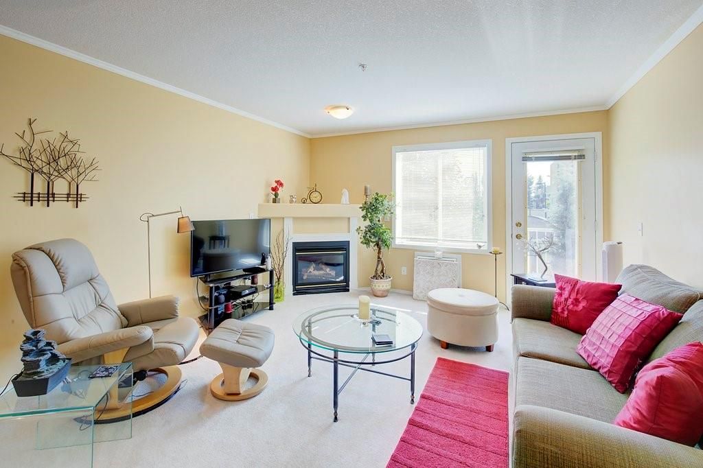 Main Photo: #212 2850 51 ST SW in Calgary: Glenbrook Condo for sale : MLS®# C4280669