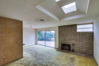 Photo 4: CLAIREMONT House for sale : 3 bedrooms : 3262 Via Bartolo in San Diego