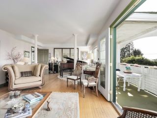 Photo 13: 3333 MARINE Drive in West Vancouver: West Bay House for sale in "West Bay" : MLS®# R2761097