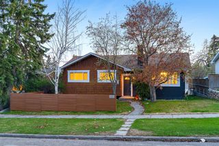 Photo 3: 4411 Charleswood Drive NW in Calgary: Charleswood Detached for sale : MLS®# A2048077