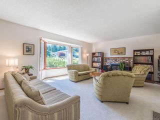 Photo 2: 2940 Cosgrove Cres in Nanaimo: Na Departure Bay House for sale : MLS®# 934255
