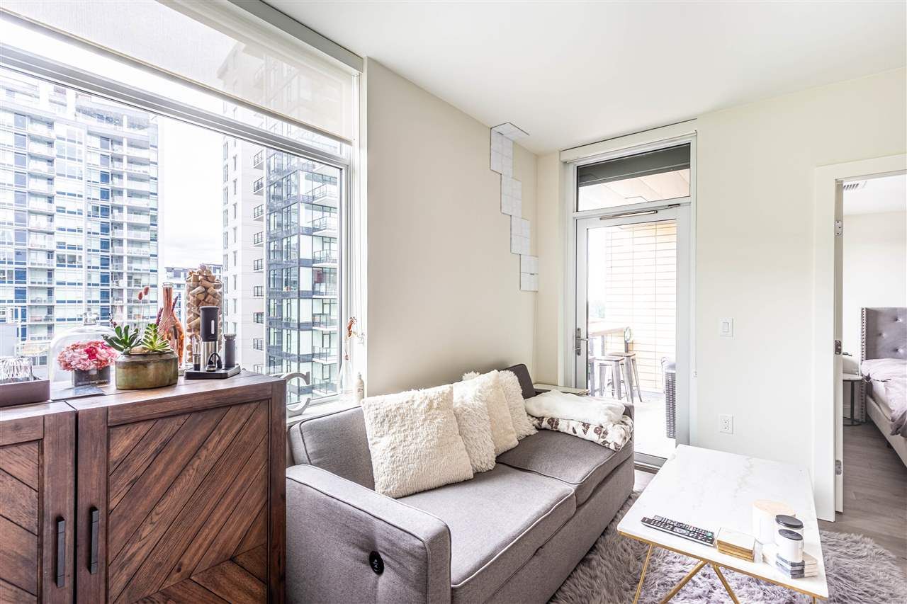 Photo 6: Photos: 812 3451 SAWMILL Crescent in Vancouver: South Marine Condo for sale in "OPUS QUARTET" (Vancouver East)  : MLS®# R2587098