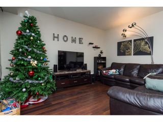 Photo 5: 124 9655 KING GEORGE BOULEVARD in Surrey: Whalley Condo for sale (North Surrey)  : MLS®# R2229475