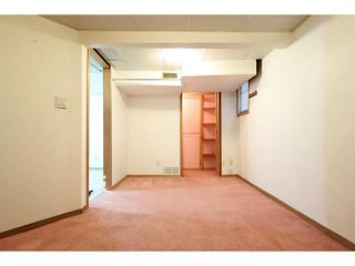 Photo 11: 140 27 Avenue NE in CALGARY: Tuxedo Residential Detached Single Family for sale (Calgary)  : MLS®# C3603482