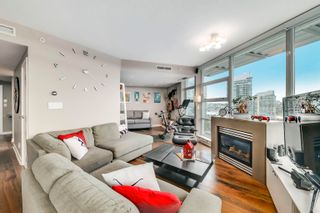 Photo 4: 1502 638 BEACH Crescent in Vancouver: Yaletown Condo for sale in "Icon 1" (Vancouver West)  : MLS®# R2642568