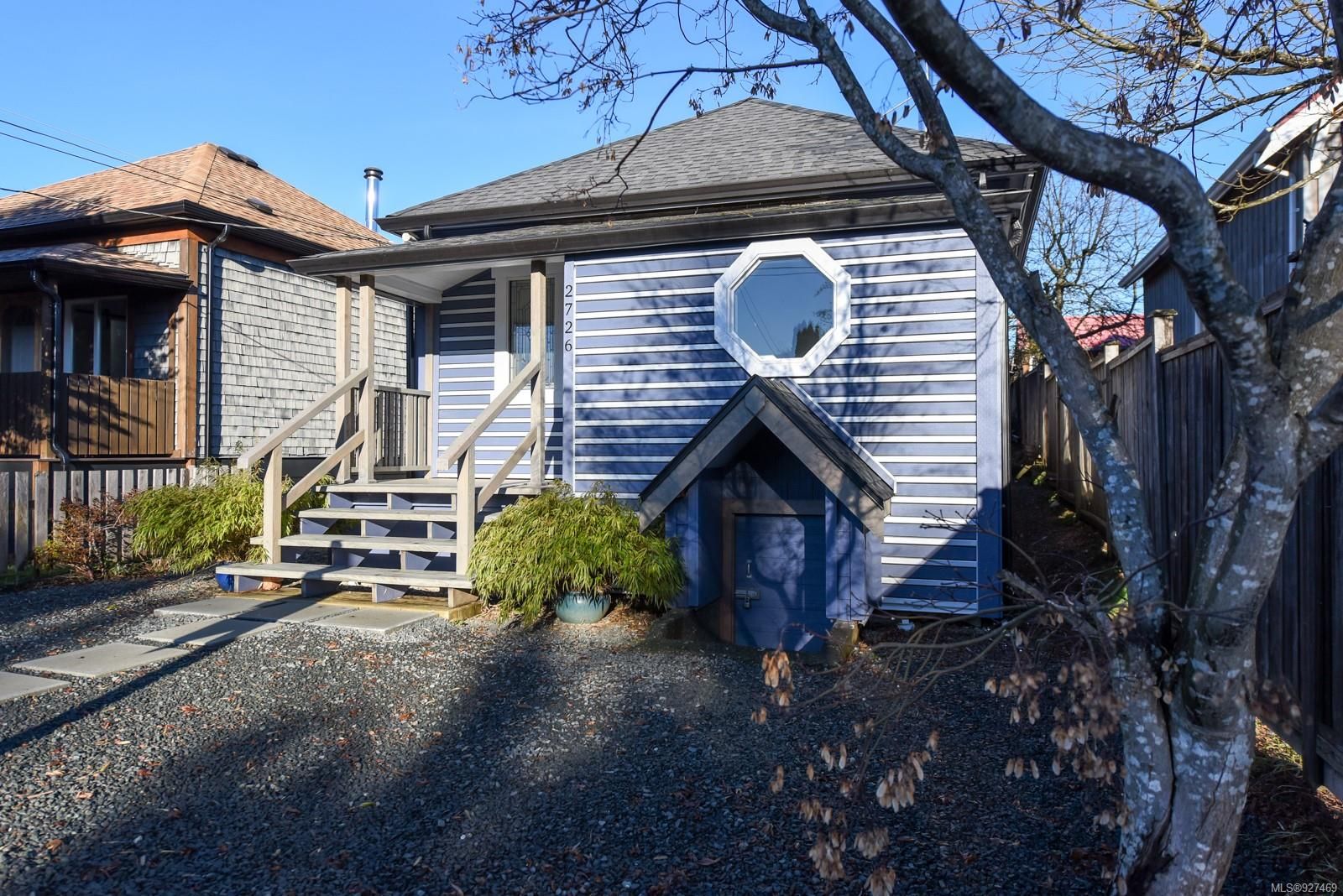 Main Photo: 2726 Penrith Ave in Cumberland: CV Cumberland House for sale (Comox Valley)  : MLS®# 927469