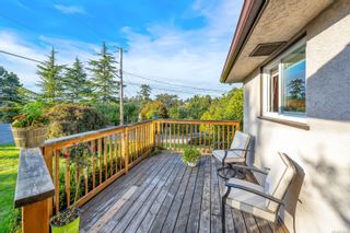Photo 8: 937 Shirley Rd in Esquimalt: Es Kinsmen Park House for sale : MLS®# 950434