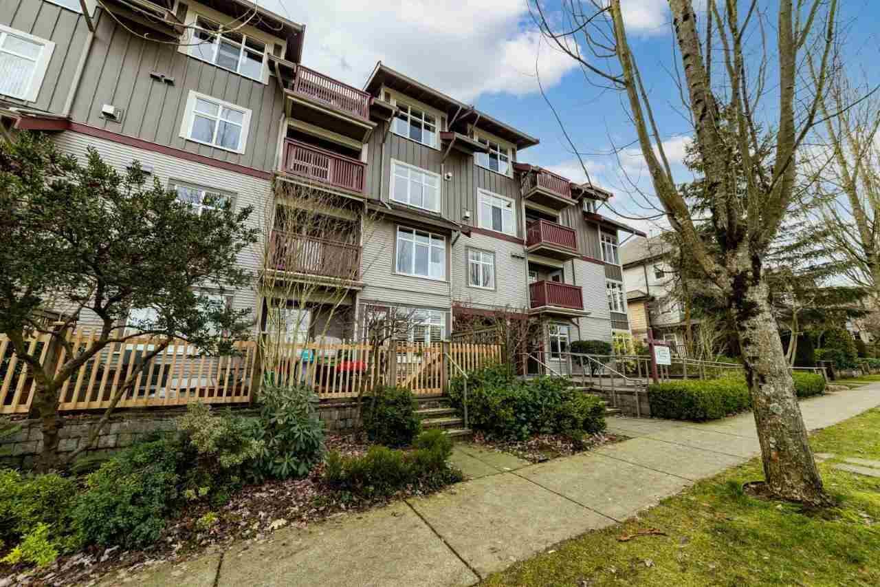 Main Photo: 304 4272 ALBERT Street in Burnaby: Vancouver Heights Condo for sale in "Cranberry Commos" (Burnaby North)  : MLS®# R2557861