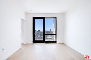 Photo 9: 400 S Broadway Unit 1911 in Los Angeles: Residential Lease for sale (C42 - Downtown L.A.)  : MLS®# 23254157