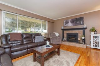 Photo 3: 486 Dressler Rd in Colwood: Co Wishart South House for sale : MLS®# 858303