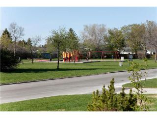 Photo 2: 62 Thunder Bay in Winnipeg: Meadowood Residential for sale (2E)  : MLS®# 1711204