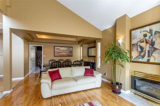 Photo 8: 183 SAN JUAN Place in Coquitlam: Cape Horn House for sale : MLS®# R2408815