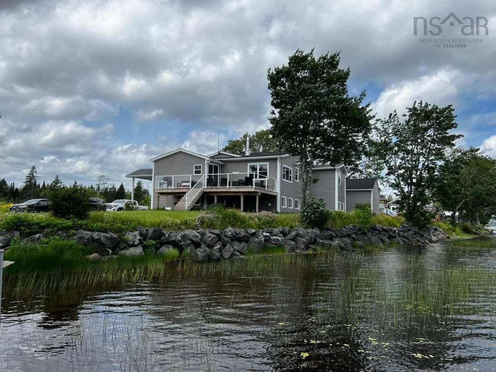 Main Photo: 10 Maple Leaf Lane in Eden Lake: 108-Rural Pictou County Residential for sale (Northern Region)  : MLS®# 202314731
