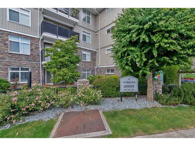Main Photo: 206 33255 OLD YALE ROAD in : Central Abbotsford Condo for sale : MLS®# F1446876