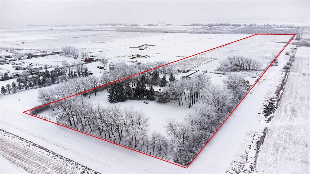 Main Photo: 255245 Range Road 281 in Rural Rocky View County: Rural Rocky View MD Detached for sale : MLS®# A2106891