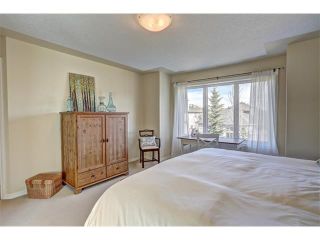 Photo 25: 28 DISCOVERY RIDGE Cove SW in Calgary: Discovery Ridge House for sale : MLS®# C4001151