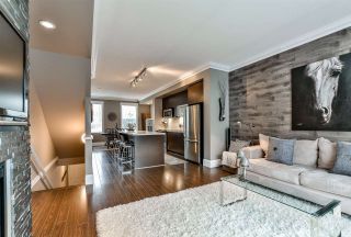 Photo 5: 66 101 FRASER Street in Port Moody: Port Moody Centre Townhouse for sale in "CORBEAU" : MLS®# R2124526