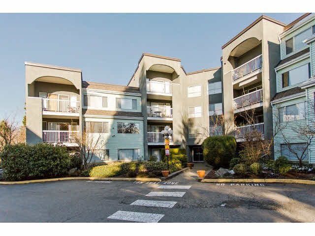 Main Photo: 214 5700 200TH Street in Langley: Langley City Condo for sale in "LANGLEY VILLAGE" : MLS®# F1430244